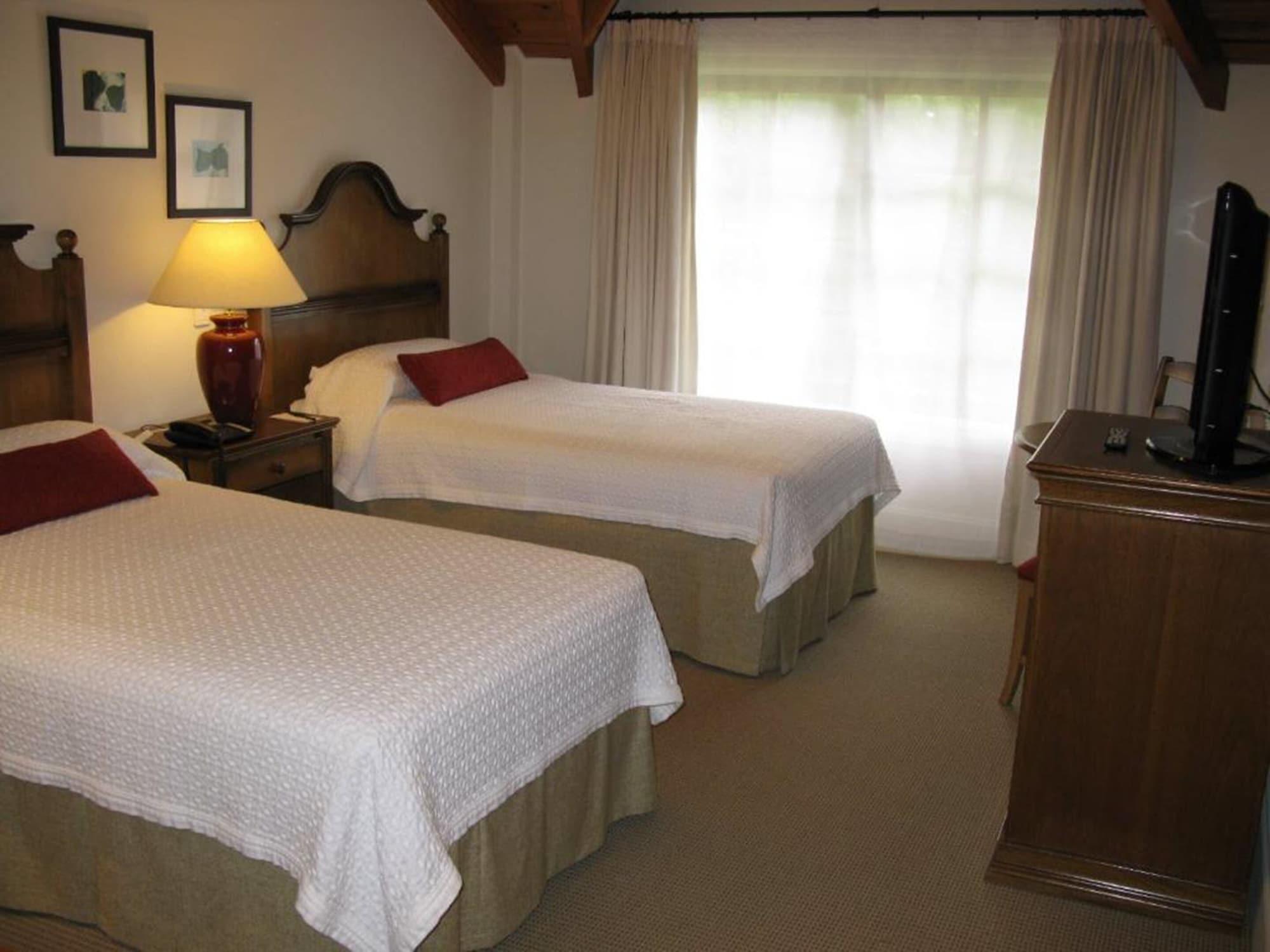 Hotel Posada Los Alamos El Calafate Bagian luar foto