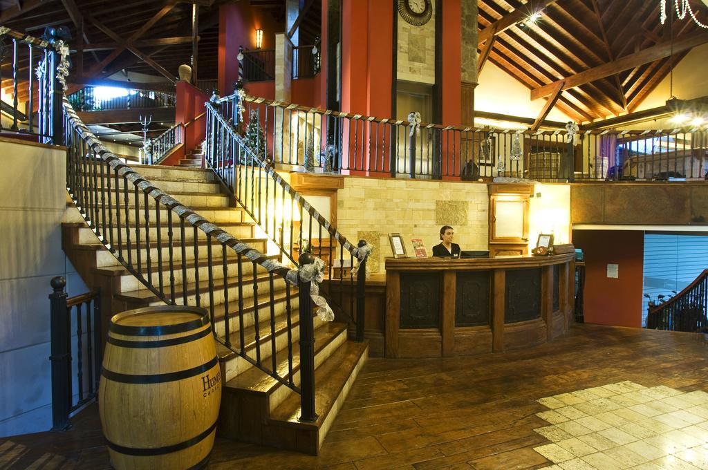 Hotel Posada Los Alamos El Calafate Bagian luar foto